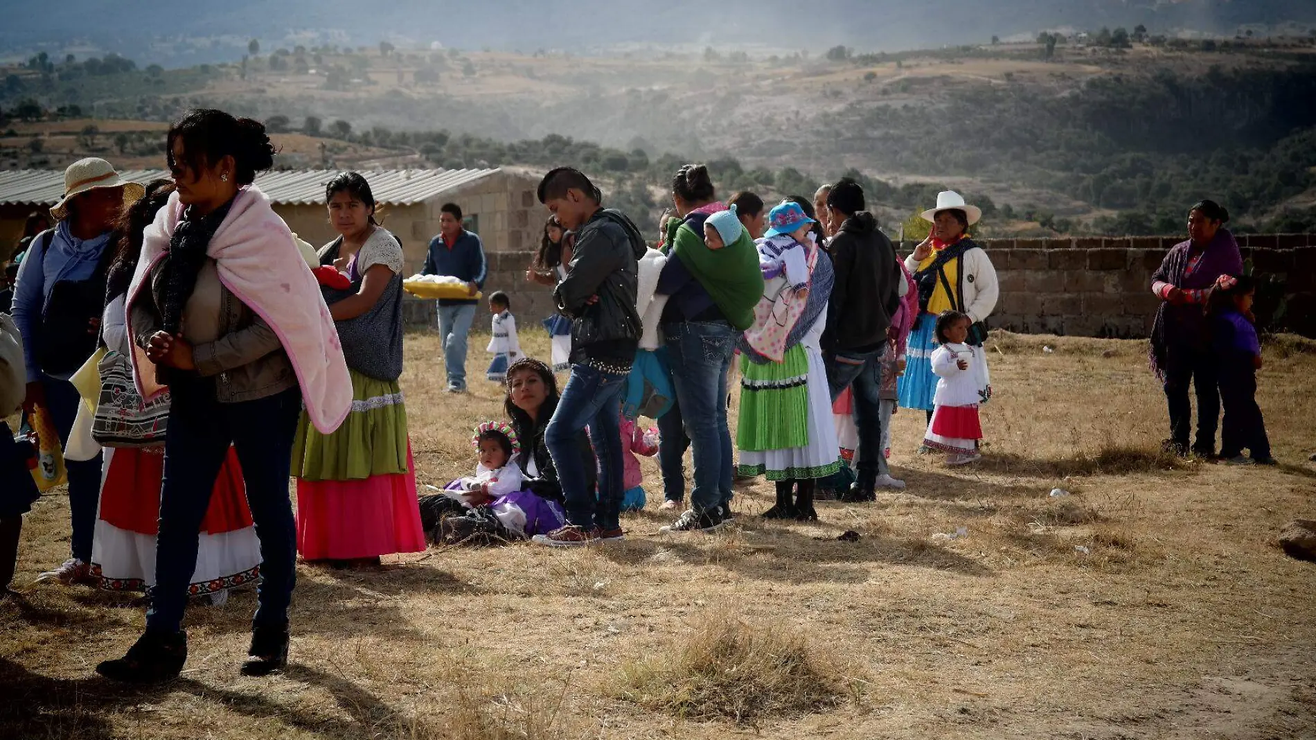 La población pide al gobierno estatal que regresen la ambulancia para urgencias médicas. Foto Dolores Martínez.